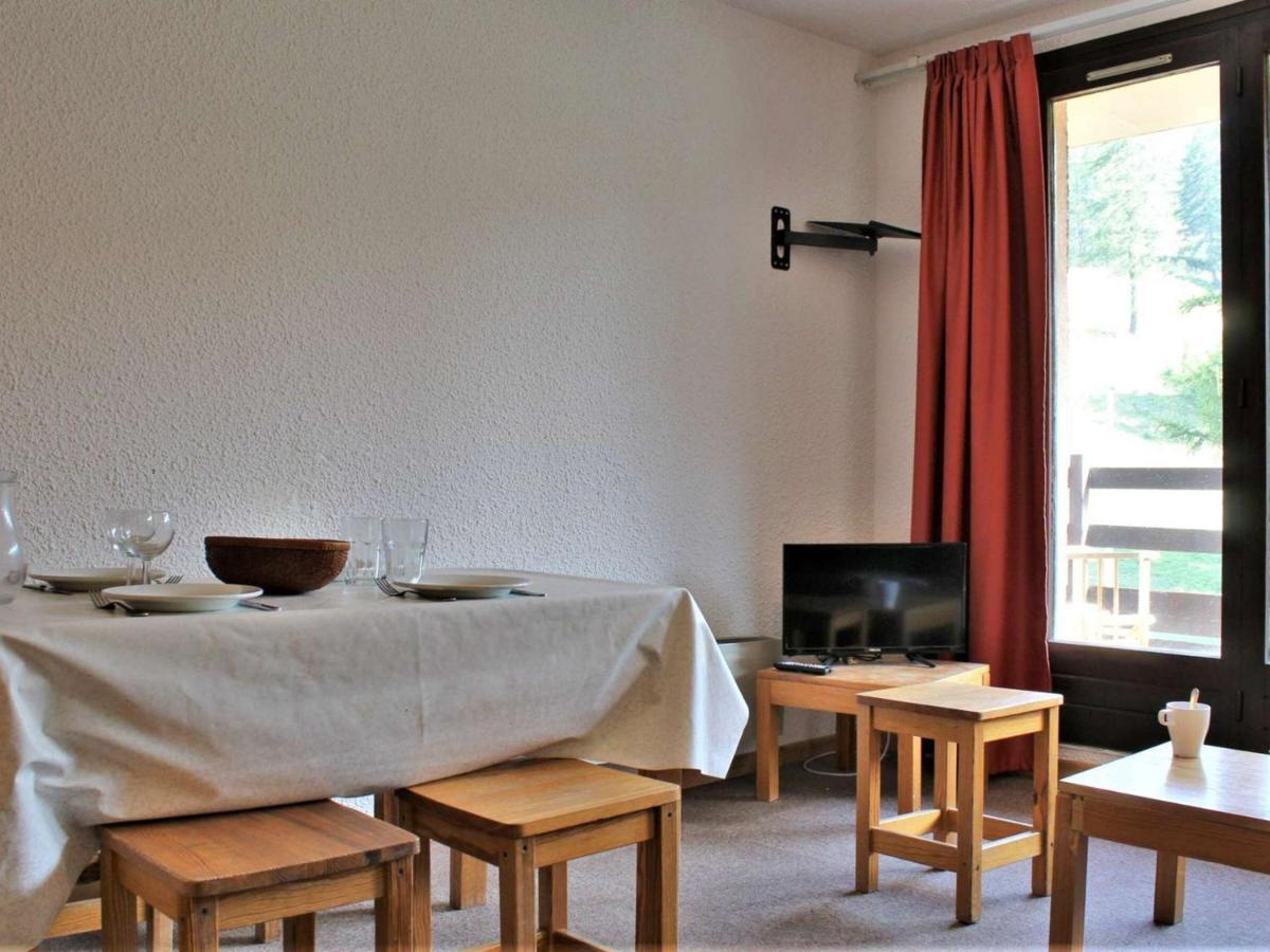 Appartement Confortable Avec Piscine, Tennis Et Animaux Acceptes A Risoul - Fr-1-330-143 Buitenkant foto